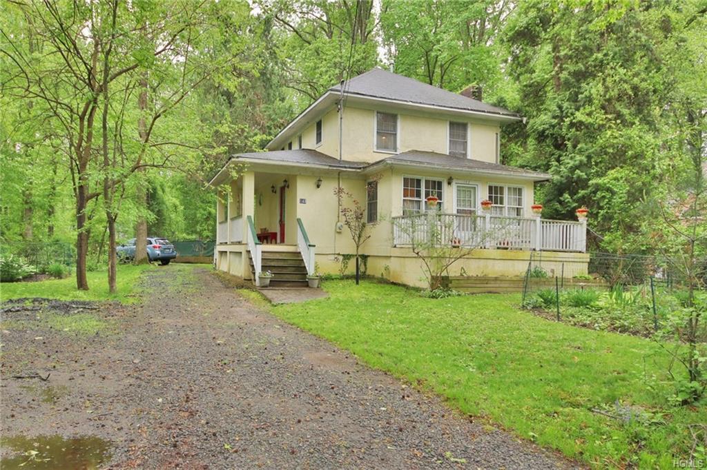 143 Washington Spring Road - Photo 1