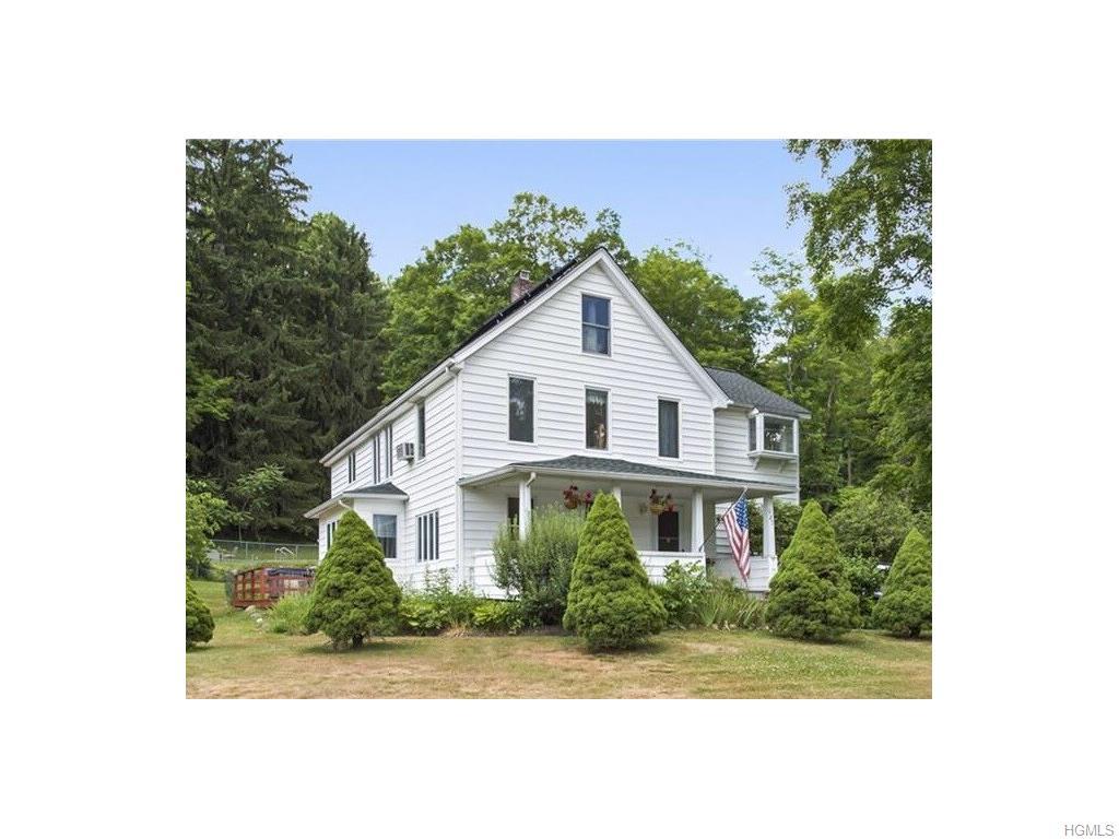 527 Peekskill Hollow Road, Putnam Valley, NY 10579 (MLS #4629302) :: William Raveis Legends Realty Group