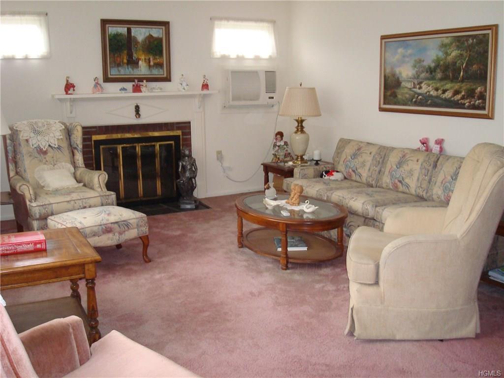 40 Durham Road, White Plains, NY 10607 (MLS #4630651) :: William Raveis Legends Realty Group