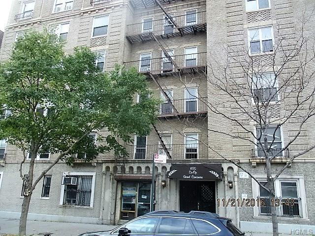 1075 Grand Concourse - Photo 1