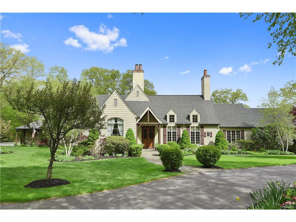 4 Surrey Lane - Photo 1