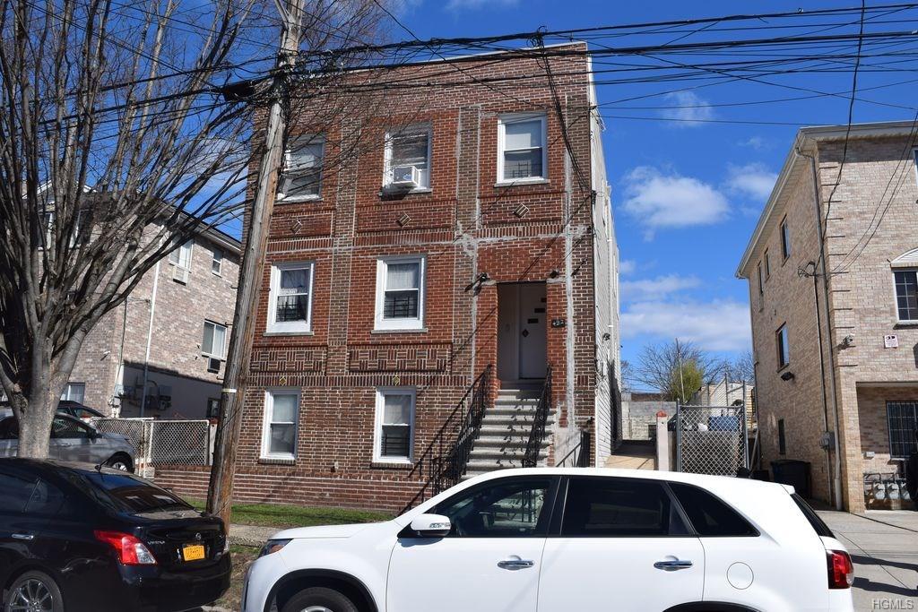 422 Quincy Avenue - Photo 1