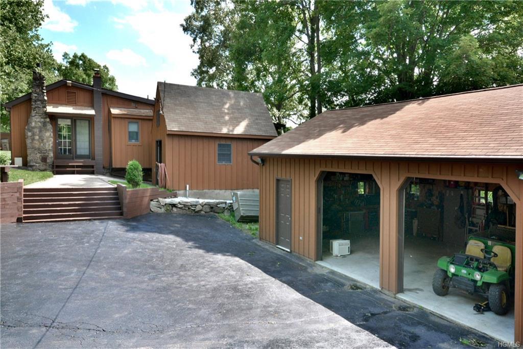 633 Oscawana Lake Road - Photo 1