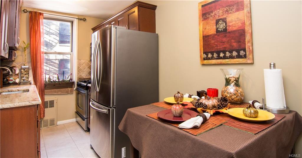 1475 Thieriot Avenue - Photo 1