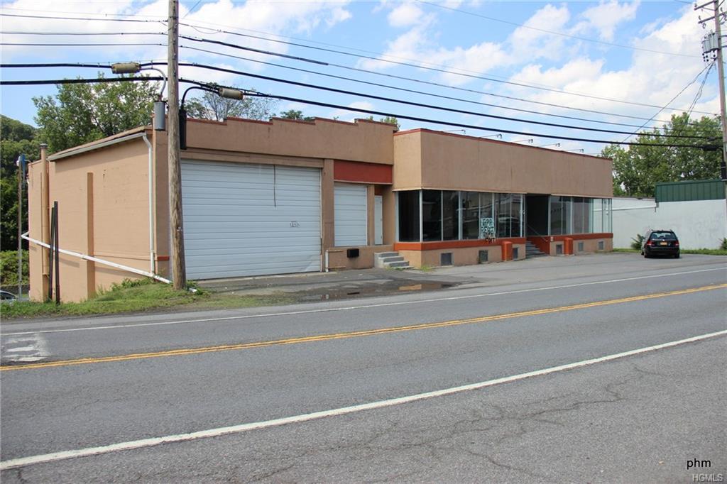 12 Windsor Highway - Photo 1