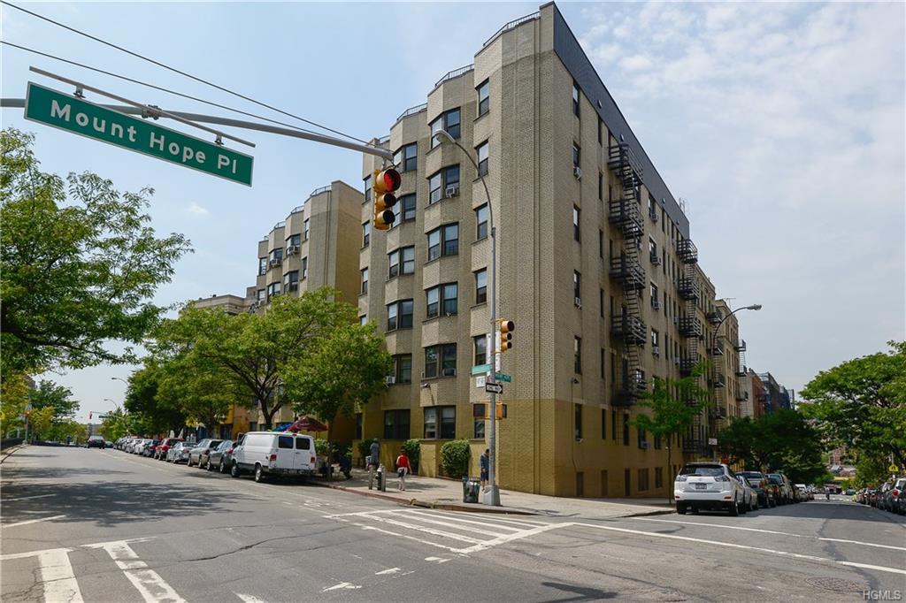 1855 Grand Concourse - Photo 1