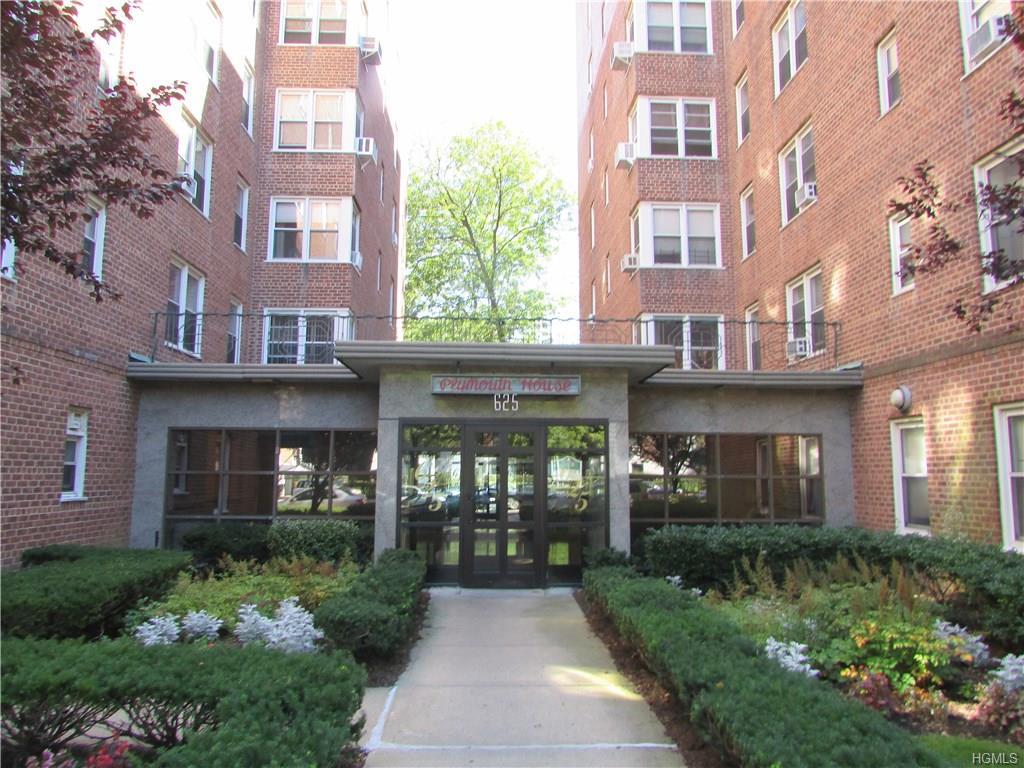 625 Gramatan Avenue - Photo 1