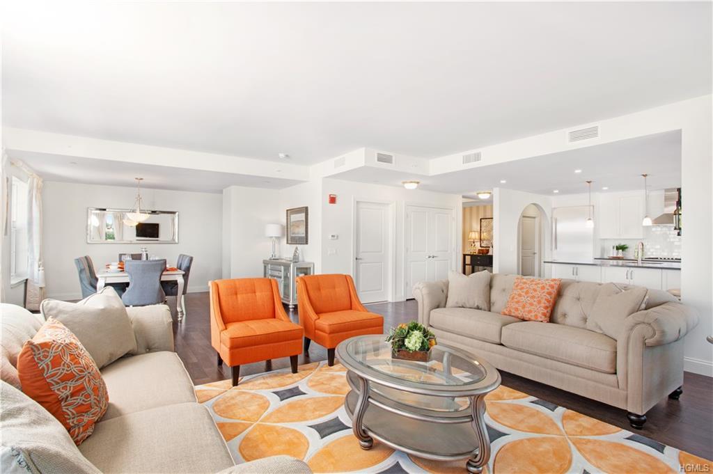 10 Byron Place - Photo 1