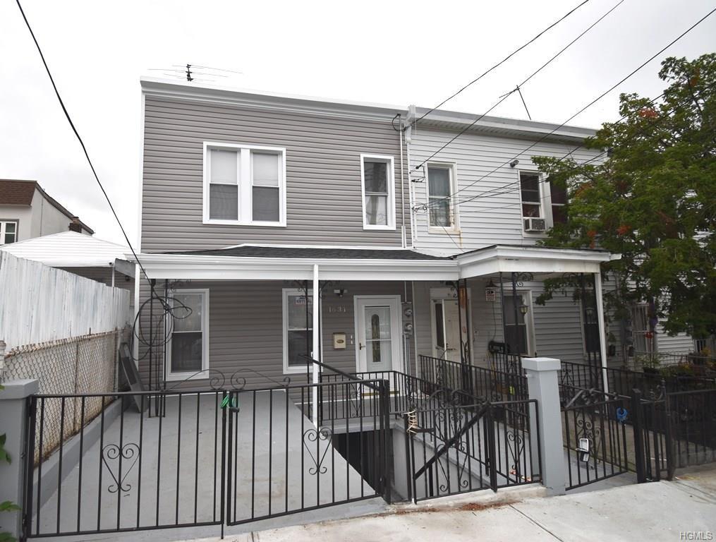 1631 Melville Street - Photo 1