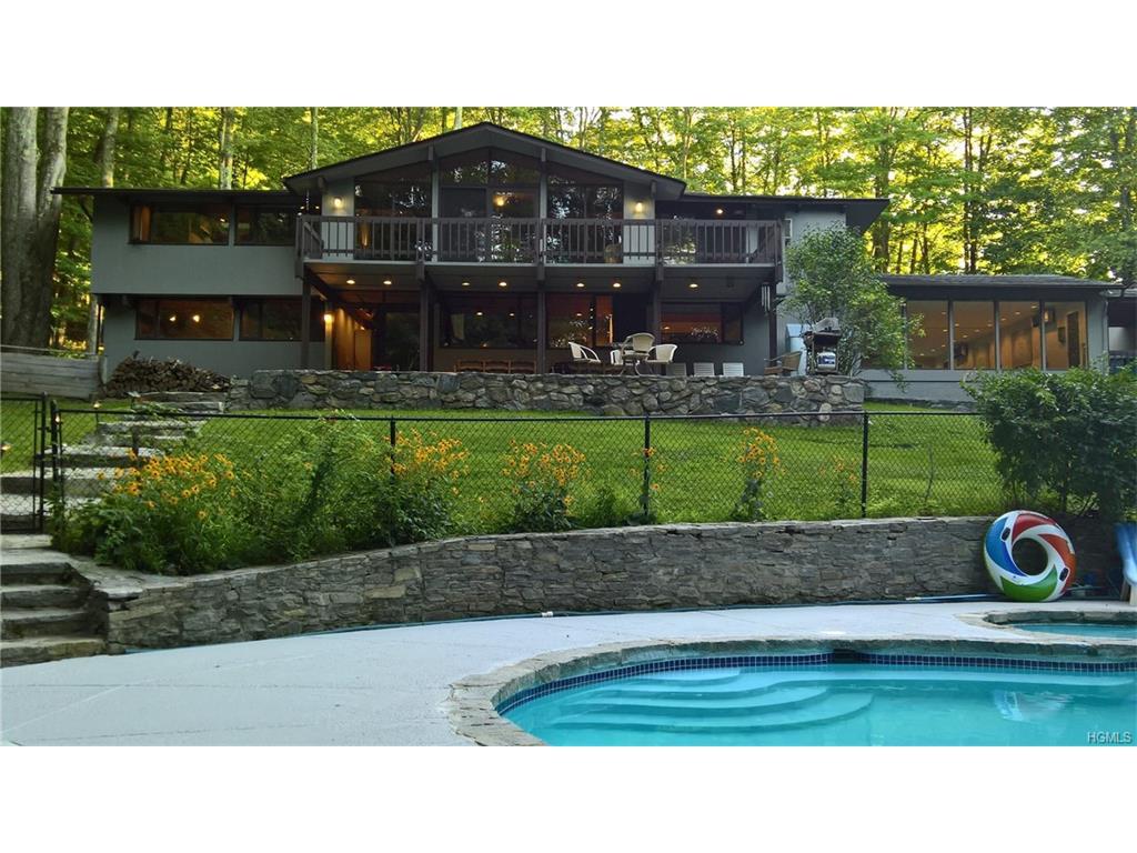 7 Hunts Lane - Photo 1