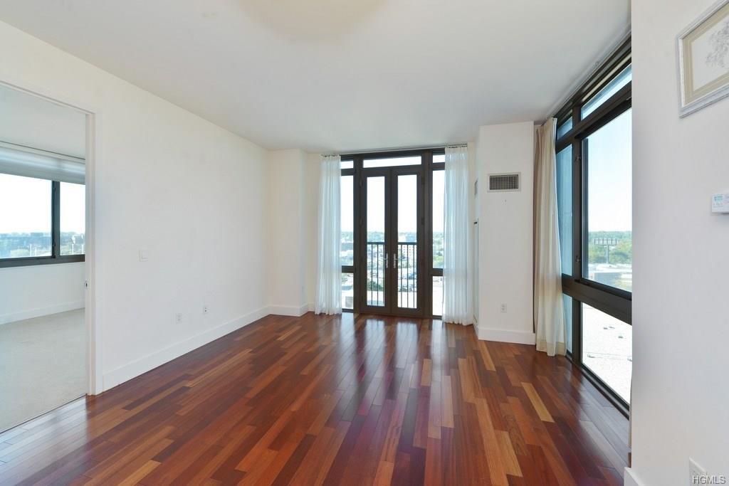 175 Huguenot Street - Photo 1
