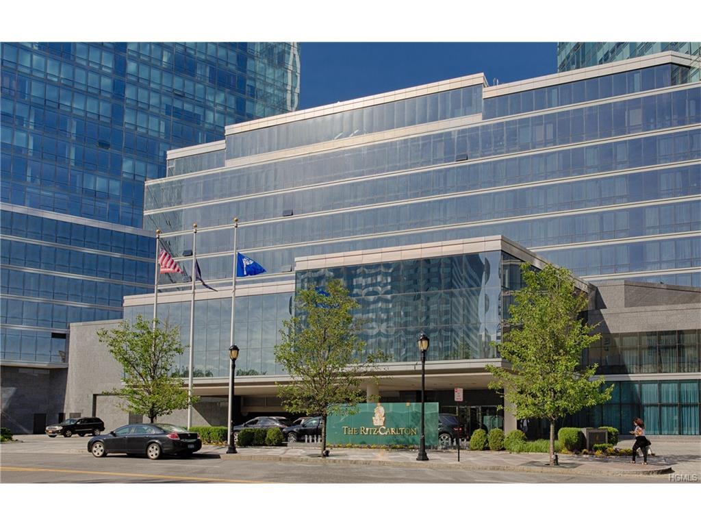 5 Renaissance Square - Photo 1