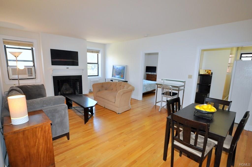 68 Hartsdale Avenue - Photo 1