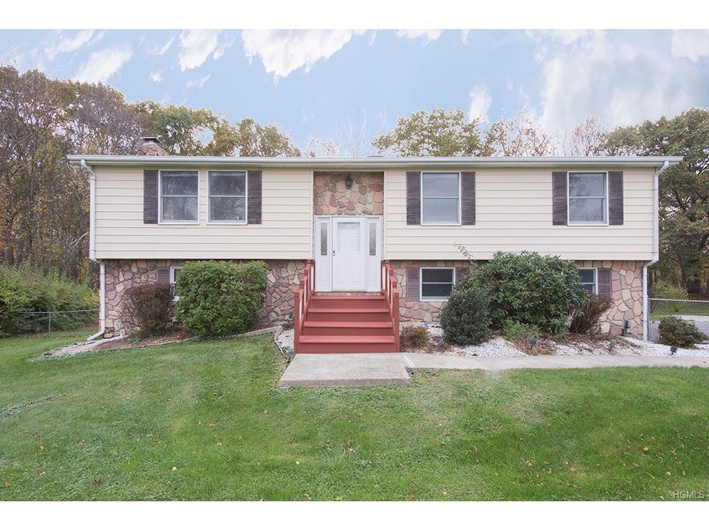 131 Susan Drive - Photo 1