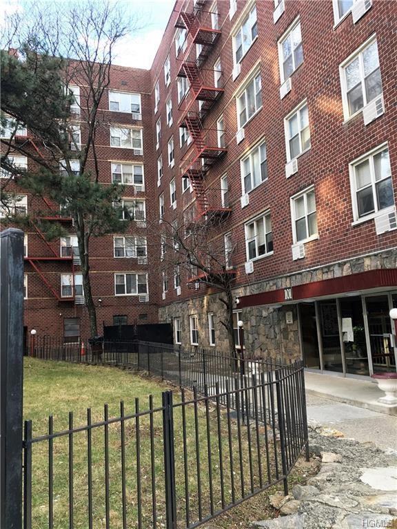 101 Highland Avenue - Photo 1