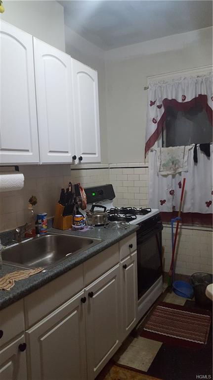 957 221st Street - Photo 1