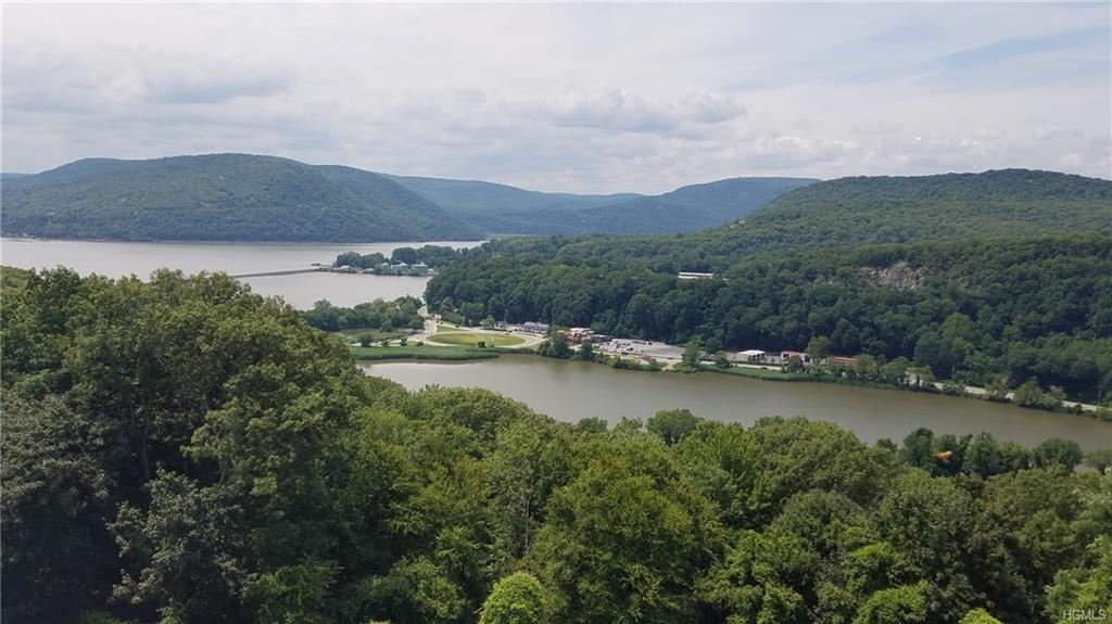 1 Lakeview Drive - Photo 1