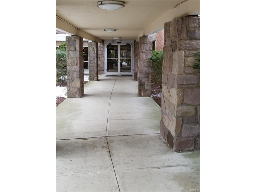 40 Cole Avenue - Photo 1