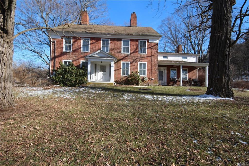 2 Sherwood Hill Road - Photo 1