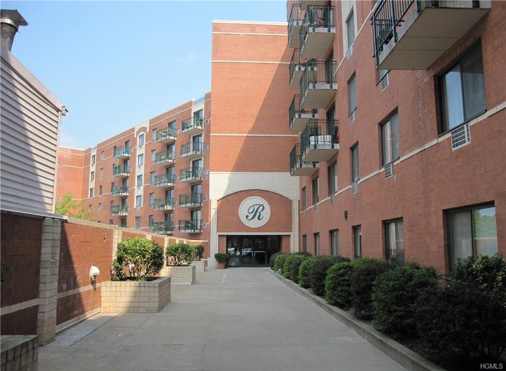 123 Mamaroneck Avenue - Photo 1
