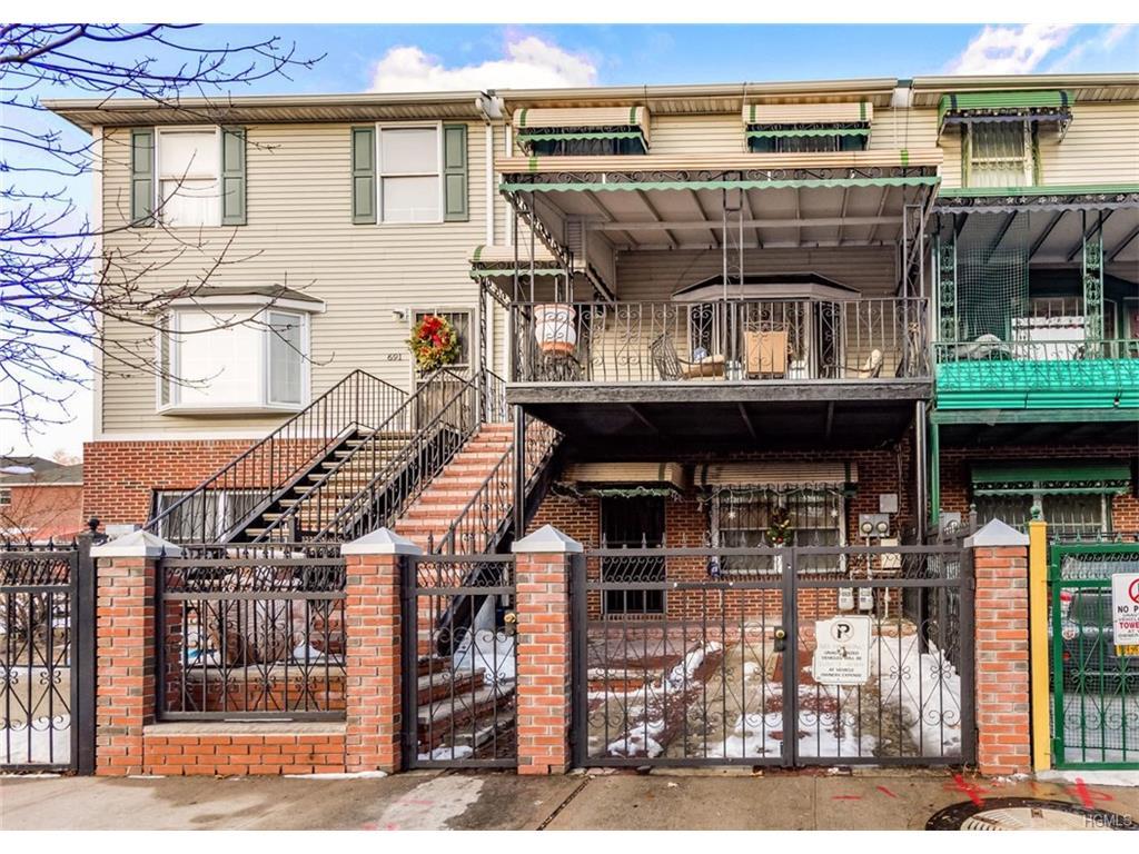 693 142nd Street - Photo 1