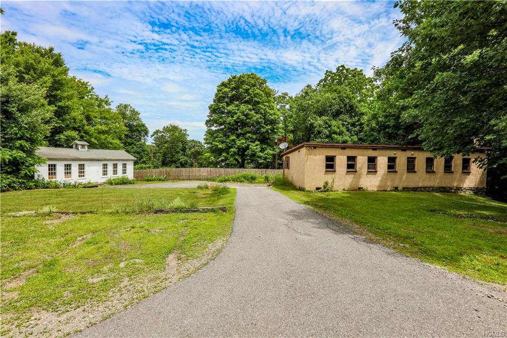 19 Cross Road - Photo 1
