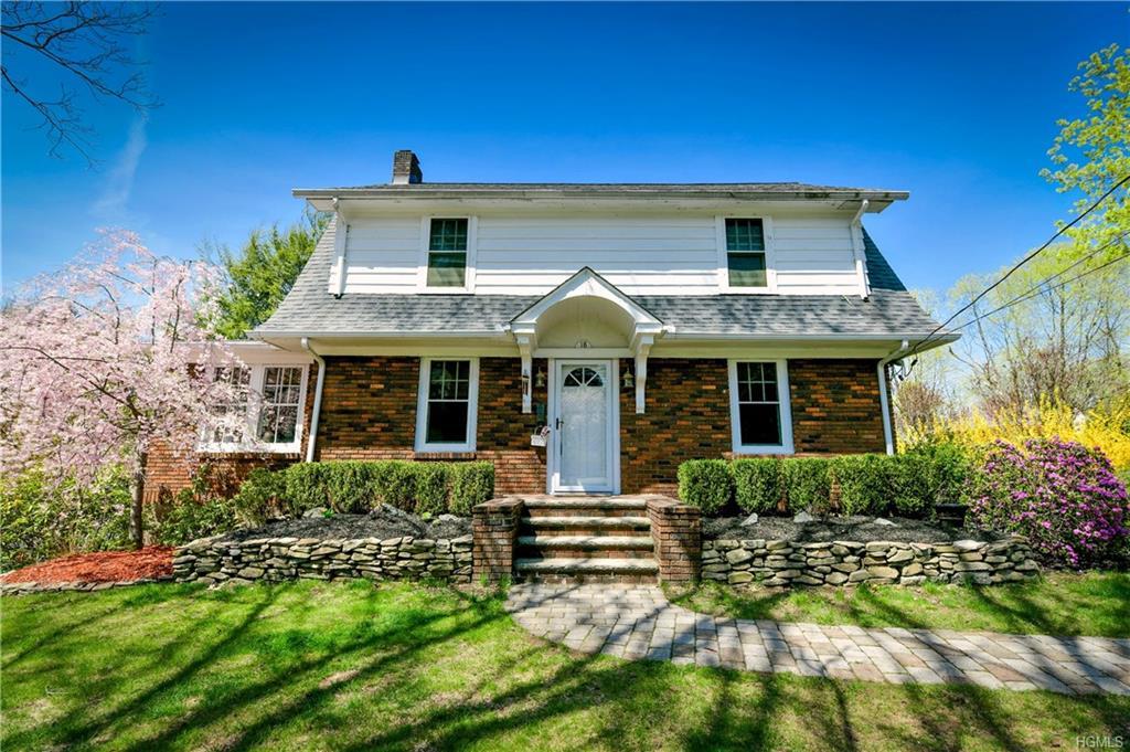 18 Grandview Avenue - Photo 1