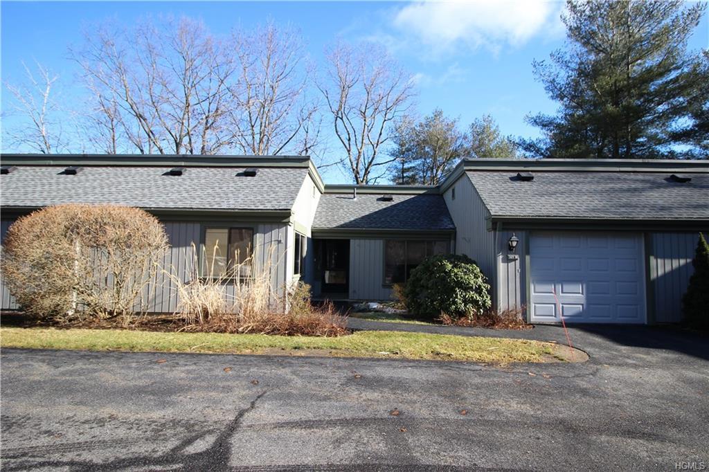 301 Heritage Hills - Photo 1