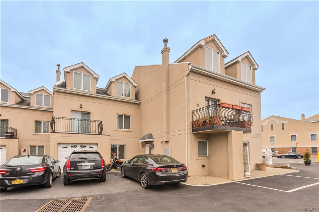 1412 Outlook Avenue - Photo 1