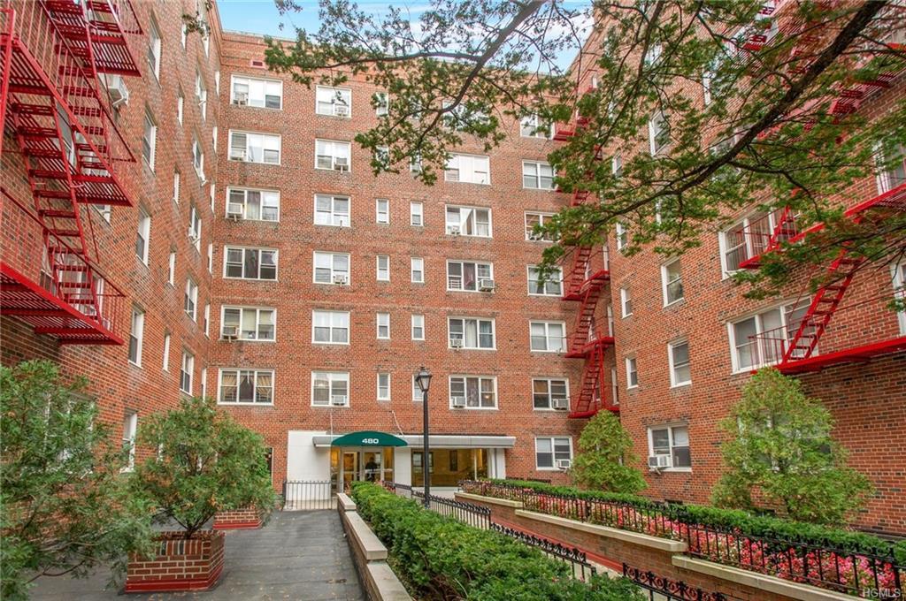 480 Riverdale Avenue - Photo 1