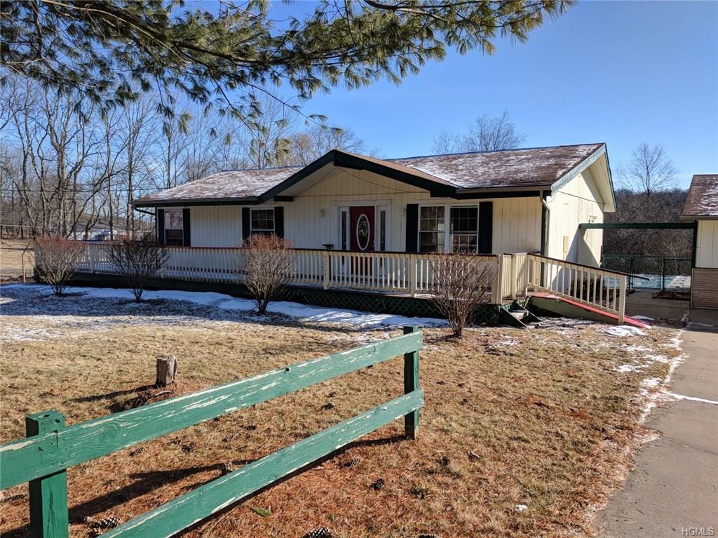 404 Hysana Road - Photo 1