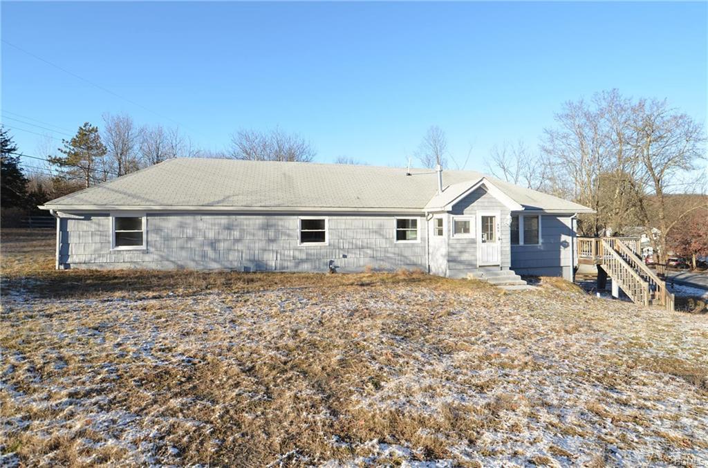 905 Quaker - Photo 1