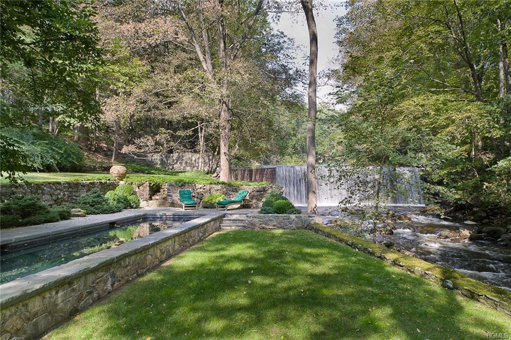 665 Titicus Road - Photo 1