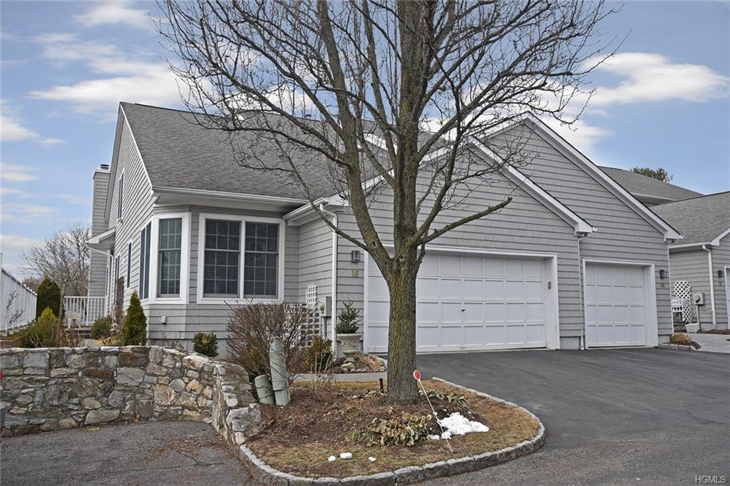 16 Country Club Lane - Photo 1