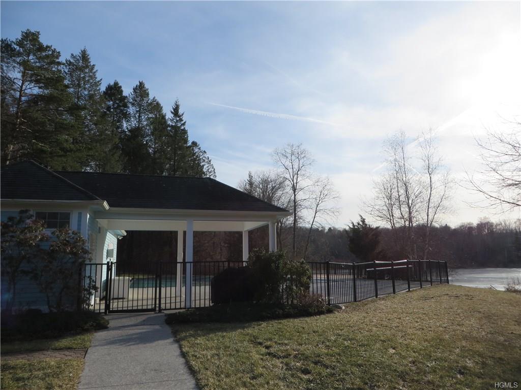 11 Horseshoe Path - Photo 1