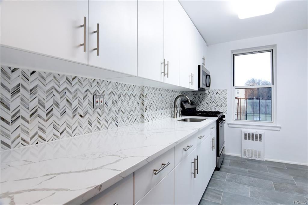 125 Bronx River Road - Photo 1