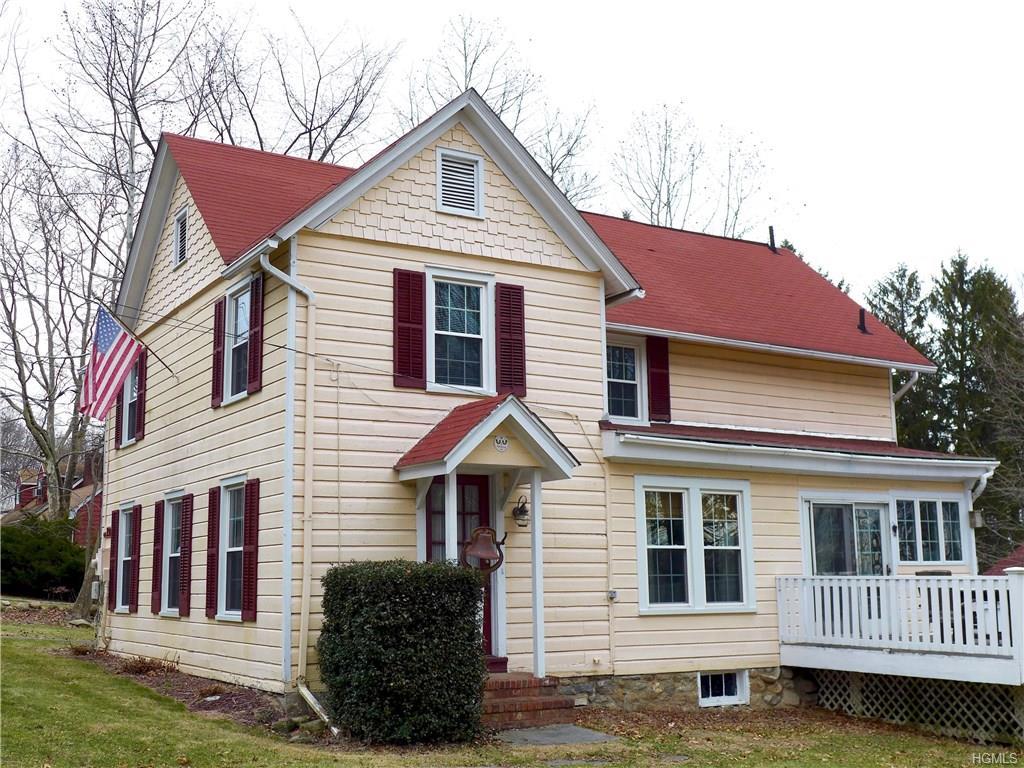109 Clarkstown Road - Photo 1
