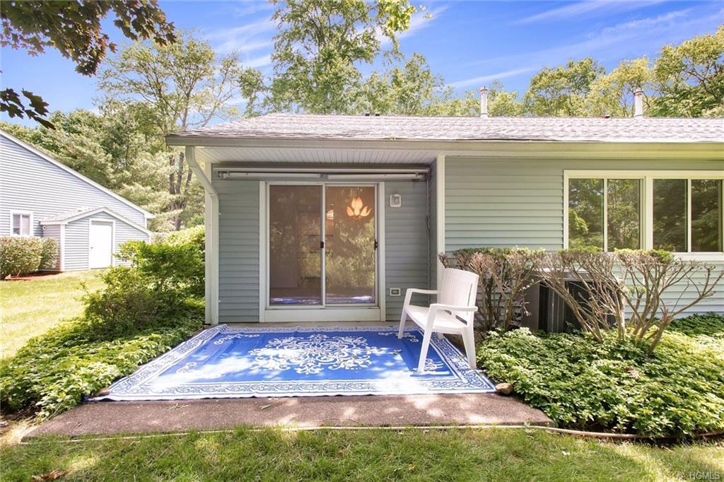 155 Carriage Court - Photo 1