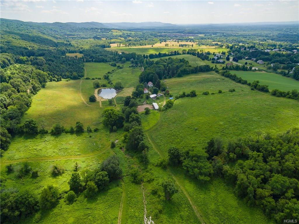 131 Frog Hollow Road - Photo 1