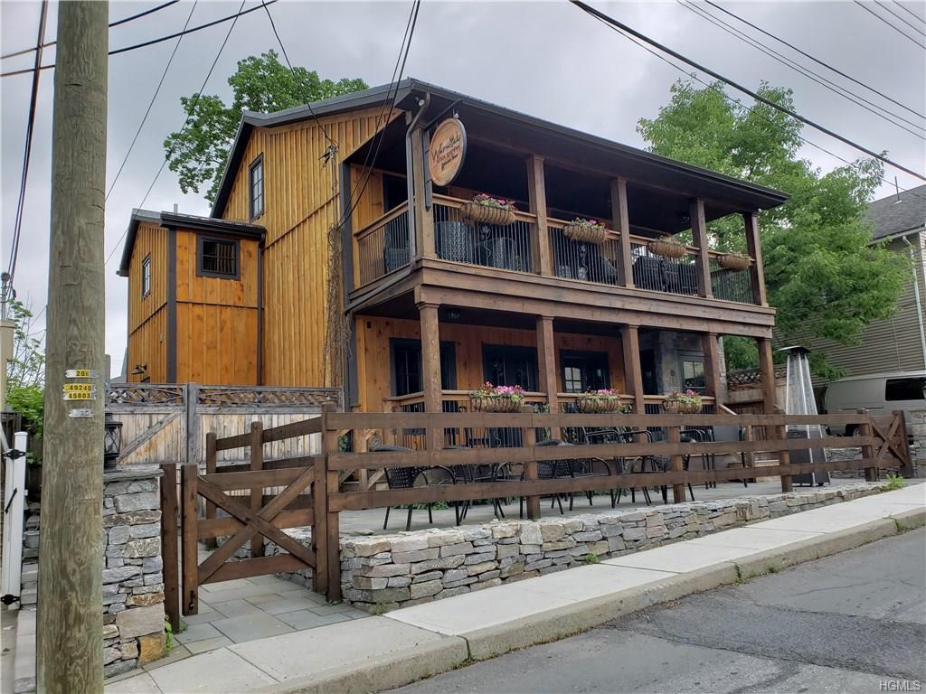 22 Mcewen Street - Photo 1