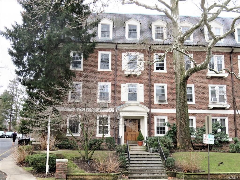 3 Alden Place - Photo 1
