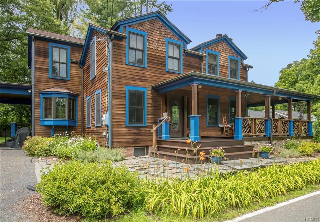 935 Creek Locks Road - Photo 1