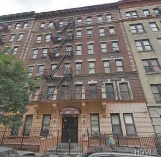 526 158th Street - Photo 1