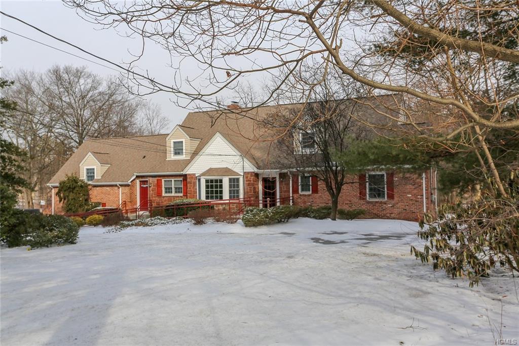 18 Laurel Road - Photo 1