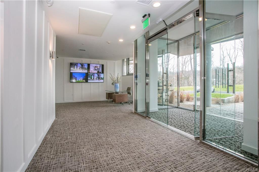 250 Central Park Avenue - Photo 1