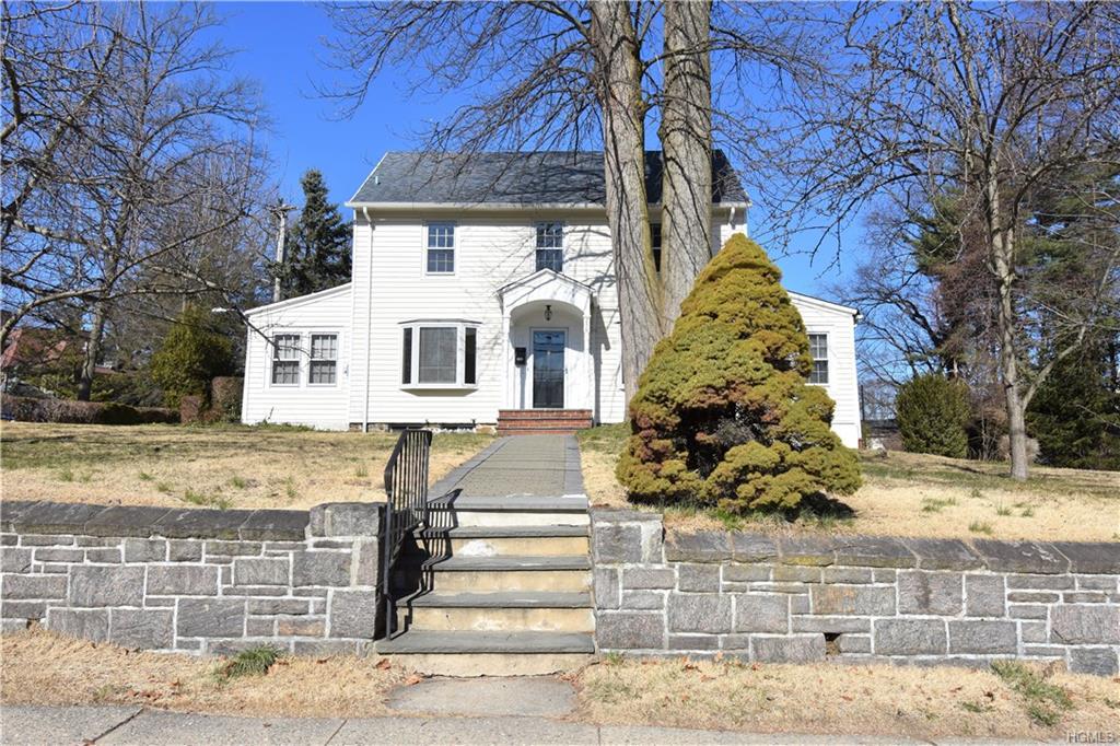 750 Gramatan Avenue - Photo 1