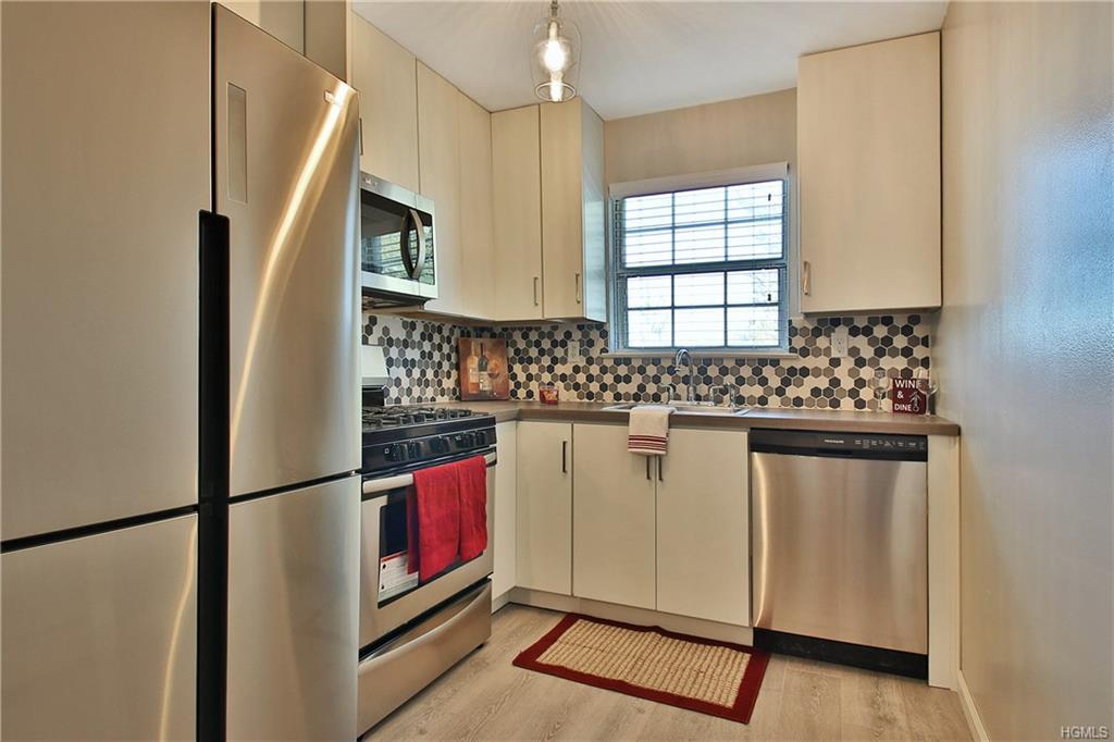177 Parkside Drive - Photo 1
