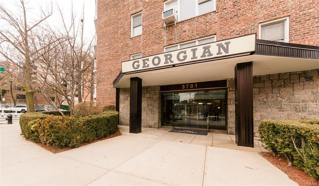 3701 Henry Hudson Parkway - Photo 1