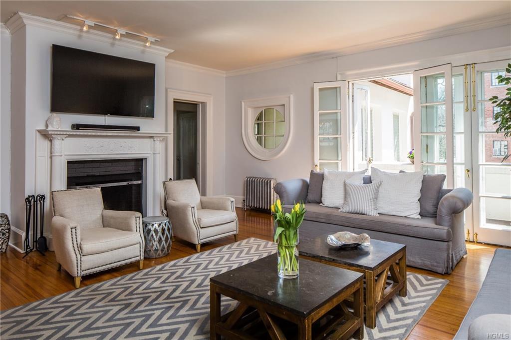 23 Sagamore Road - Photo 1