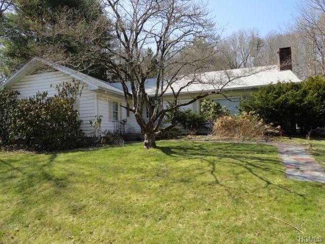 9 Westwood Avenue - Photo 1